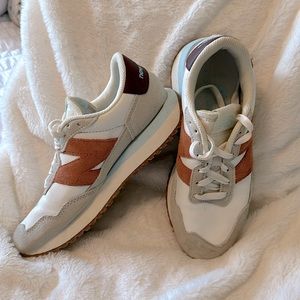 Women's New Balance